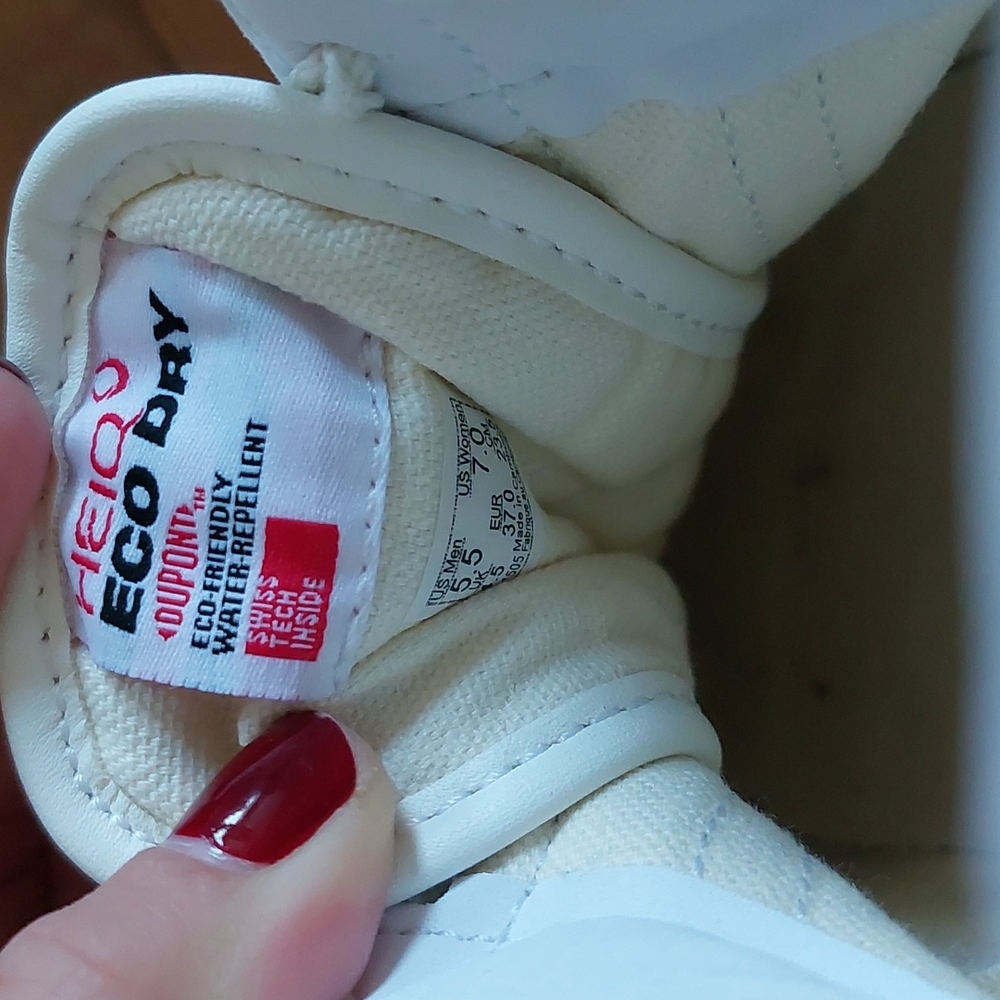 Vans - Picture 3 of 4